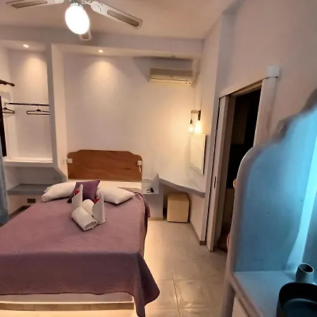 Pensión Evelina A Breath Away From The Black Offer Plenty Of Type To Every Traveler's Needs-economic Rooms-thematic Rooms-design Rooms-kitchenette Rooms-studios-small