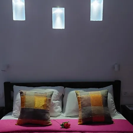 Evelina A Breath Away From The Black Offer Plenty Of Type To Every Traveler's Needs-economic Rooms-thematic Rooms-design Rooms-kitchenette Rooms-studios-small Pensión Perissa (Santorini)